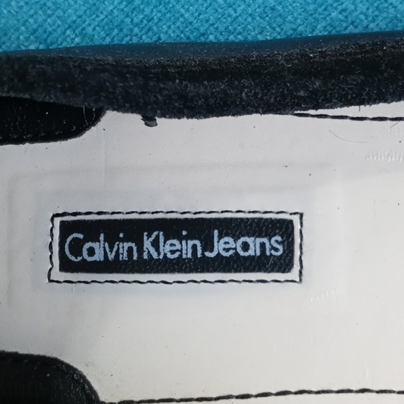 Calvin Klein Flats - Picture 5 of 5